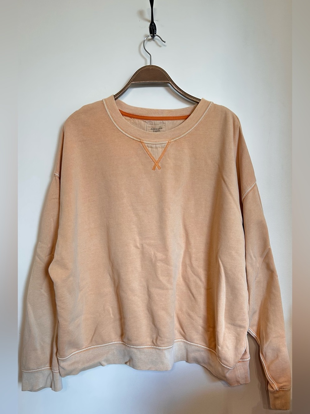 AMERICAN EAGLE OUTFITTERS OVERSIZED DISTRESSED CREW NECK SWEATER